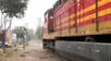 Santa Anita: hombre es arrollado por un tren tras quedarse dormido en el riel y sobrevive de milagro, video