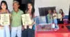Facebook, foto viral, Colombia, hermanas festejan graduación con vendedor de empanadas