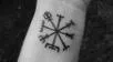 El significado del tatuaje de Vegvisir, símbolo de los vikingos