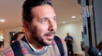 Claudio Pizarro fue agredido en el aeropuerto por hinchas.