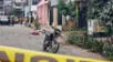 Extorsionadores intentan poner dinamita y termina explotando en sus manos en VMT: uno murió y otro quedó herido