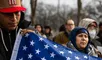 Trump presenta ley que niega ciudadanía a inmigrantes.