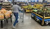 Walmart enfrenta crisis tras recibir multa récord: ¿cerrarán algunas de sus sucursales? Walmart en problemas: la millonaria sanción que podría cerrar tiendas en todo el país