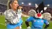 Pamela López hace su GRAN INGRESO a la cancha en la Noche Garcilazo como animadora, pero ocurre lo IMPENSADO. Pamela López hace su GRAN INGRESO a la cancha en la Noche Garcilazo como animadora, pero ocurre lo IMPENSADO.