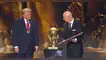 La FIFA premia a Trump por su trabajo diplomático: así obtuvo el Premio de la Paz. Insólito para algunos, merecido para otros: Trump gana el Premio FIFA de la Paz