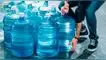 Conoce a qué se debe la medida urgente de los bidones de agua embotellada. Confirmado | Ordenan el retiro urgente de galones de agua embotellada por la presencia de sustancia flotante negra