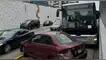 Accidente en Vía Expresa: conductor imprudente invade vía del Metropolitano y provoca fuerte choque.