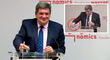 Ministro español llena con agua el hueco de su podio tras confundirlo con un vaso