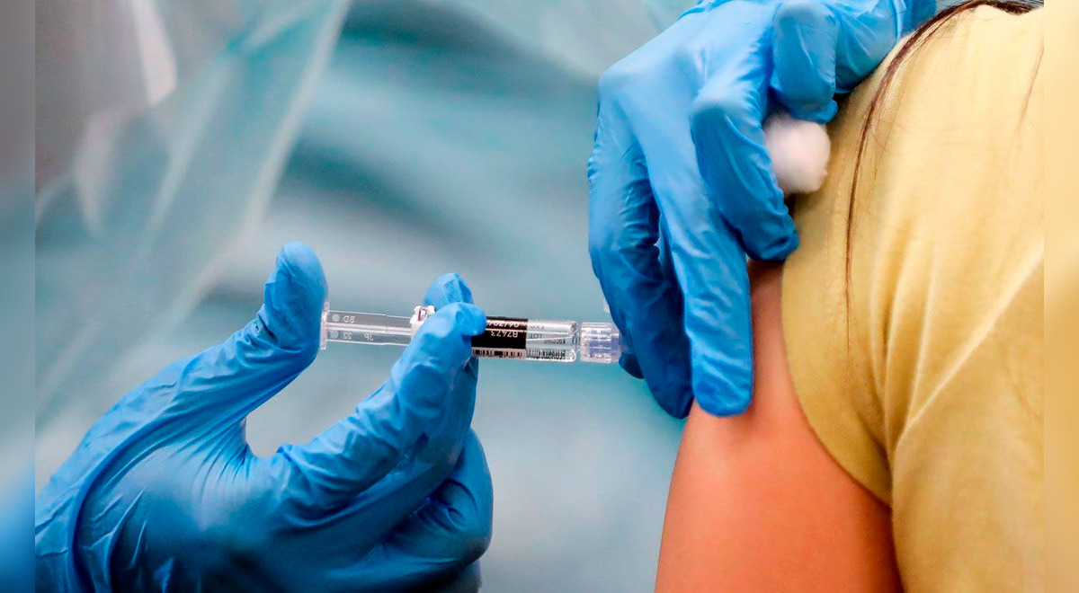 Ministro de Salud: segundo lote con 50 mil dosis de Pfizer llegará al Perú el próximo jueves Ministro de Salud: segundo lote con 50 mil dosis de Pfizer llegará al Perú el próximo jueves