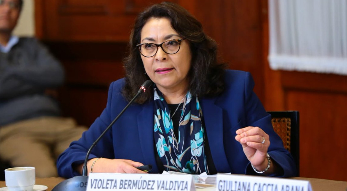 Violeta Bermúdez: \"Lima Metropolitana pasa de riesgo extremo a riesgo muy alto\" Violeta Bermúdez: \"Lima Metropolitana pasa de riesgo extremo a riesgo muy alto\"