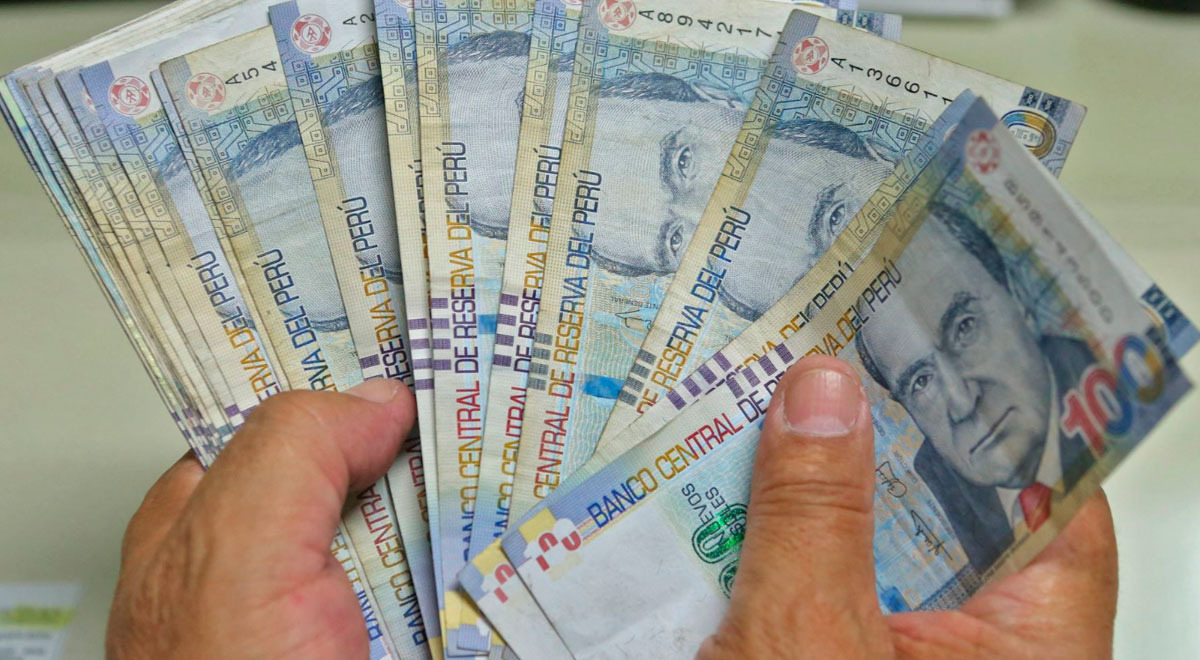 Proponen retiro del 50 % de la CTS para trabajadores que ganan menos de 2 400 soles Proponen retiro del 50 % de la CTS para trabajadores que ganan menos de 2 400 soles
