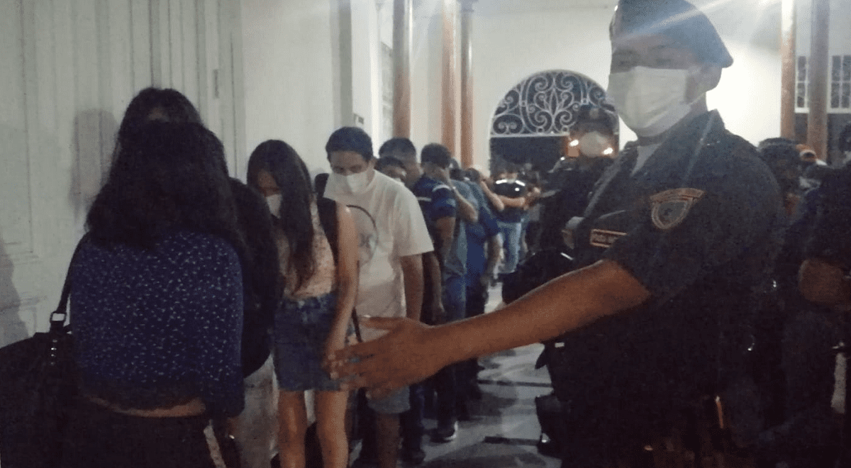 Cercado de Lima: PNP intervino una fiesta clandestina con más de 150 personas Cercado de Lima: PNP intervino una fiesta clandestina con más de 150 personas