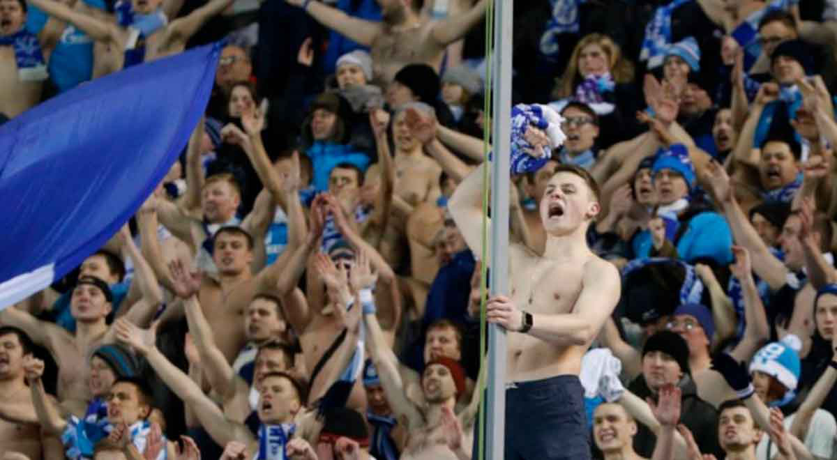 ¡Vacuna solo para fieles! Club de Rusia inocula con dosis de Sputnik V a sus hinchas que van al estadio ¡Vacuna solo para fieles! Club de Rusia inocula con dosis de Sputnik V a sus hinchas que van al estadio