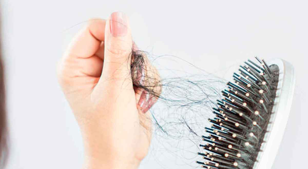 Conoce las razones y tratamientos ante la caída de cabello por tener coronavirus Conoce las razones y tratamientos ante la caída de cabello por tener coronavirus