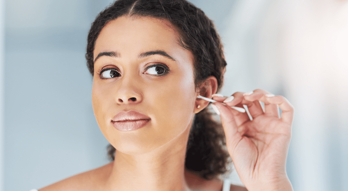 Limpiar los oídos con agua oxigenada, ¿es recomendable?