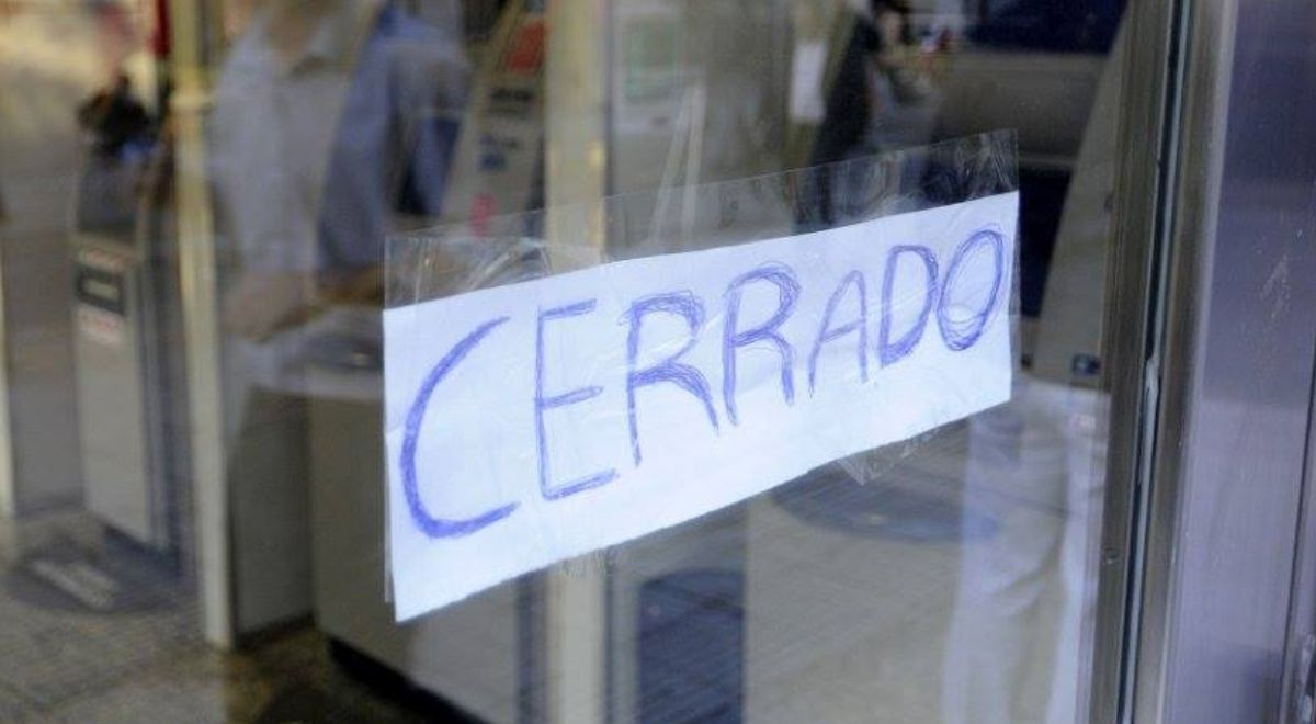 Estos bancos anuncian el cierre de sus agencias este día de febrero: ¿cuándo y por qué?