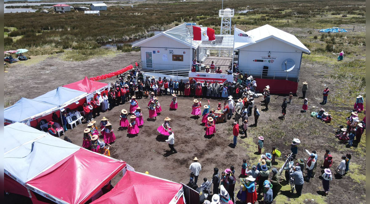 Midis inaugura tambo flotante en la isla Titicaca