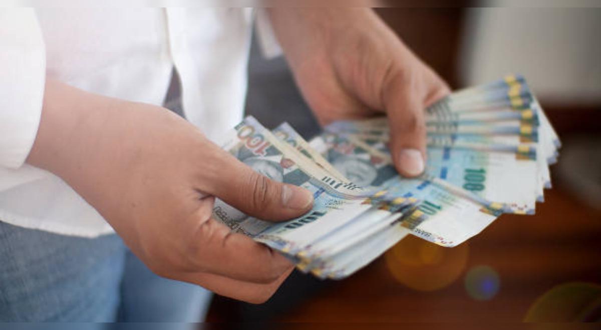 Saque AFP 2025: Como posso cobrar 4 UITs se você mora no exterior?