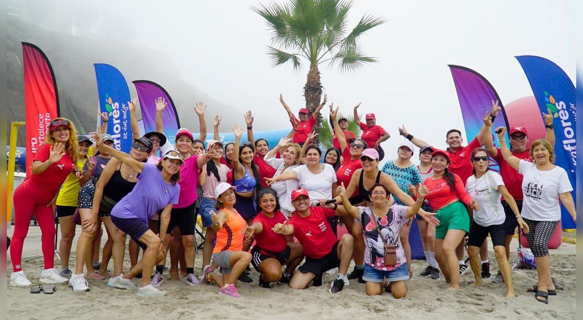 Turistas de Redondo Beach aproveitam o Festiplaia IPD