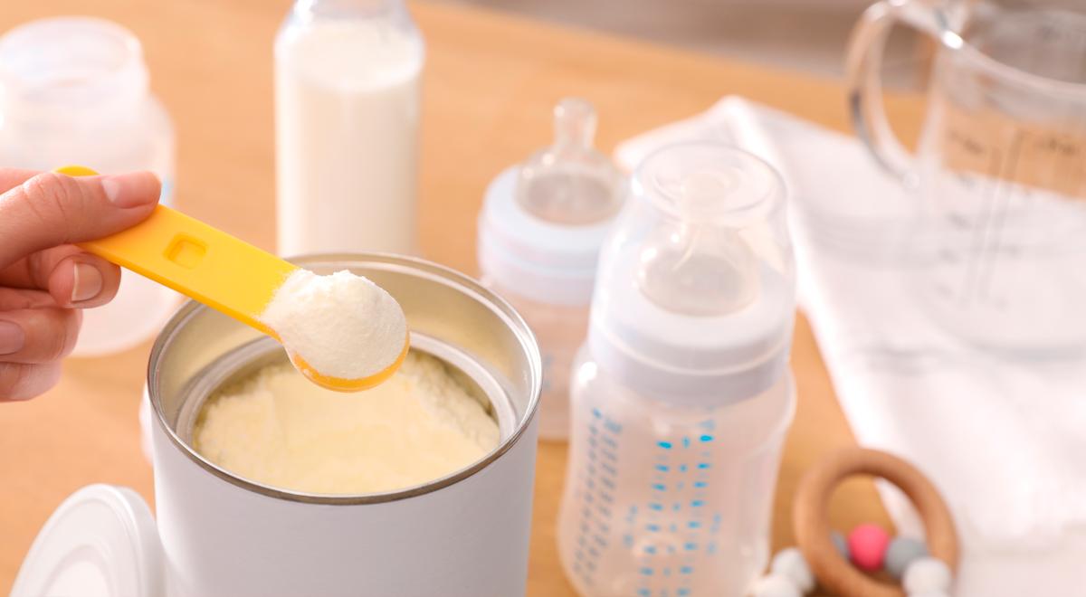 Alerta de saúde! 13 bebês acabam no hospital após beber fórmula infantil conhecida: um na UTI