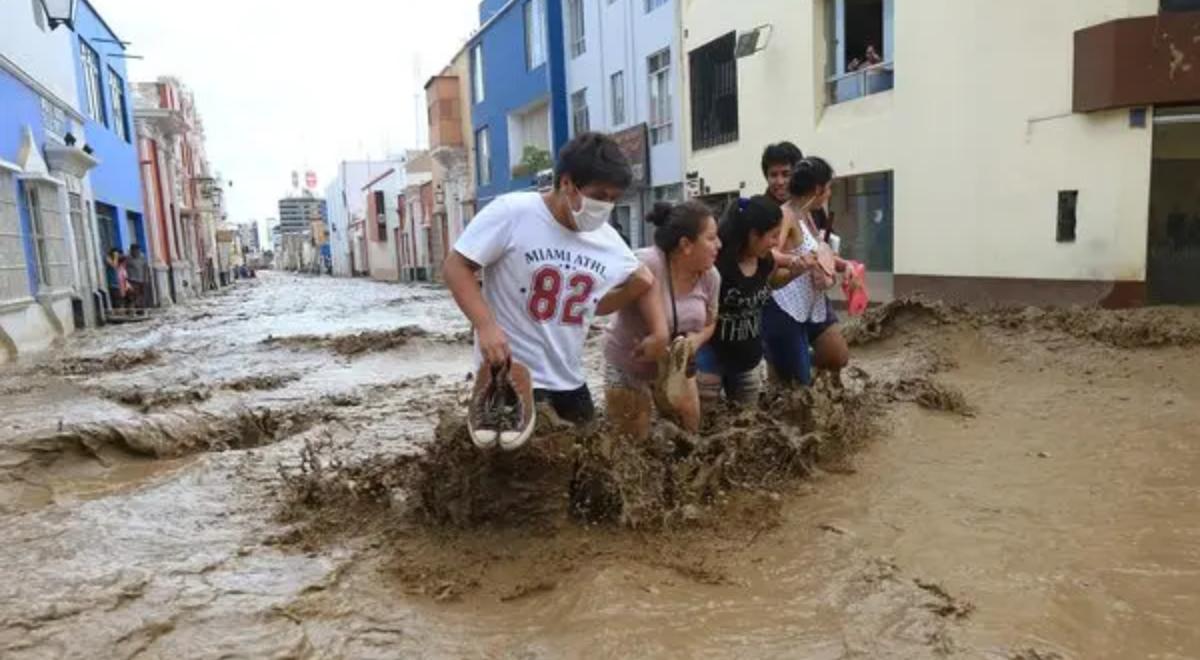 Fortes chuvas causam inundações e deslizamentos de terra: ENFEN alerta que El Niño costero é mais intenso nessas áreas