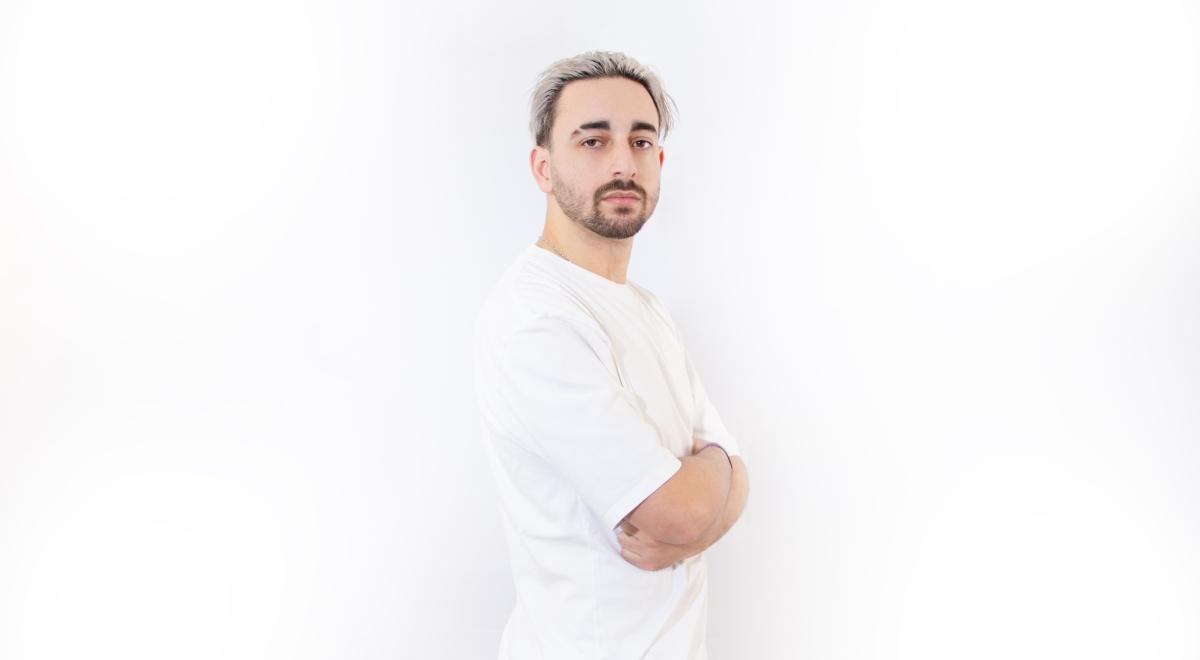 O criador digital Yari Taft e sua crítica ao talento natural em tecnologia