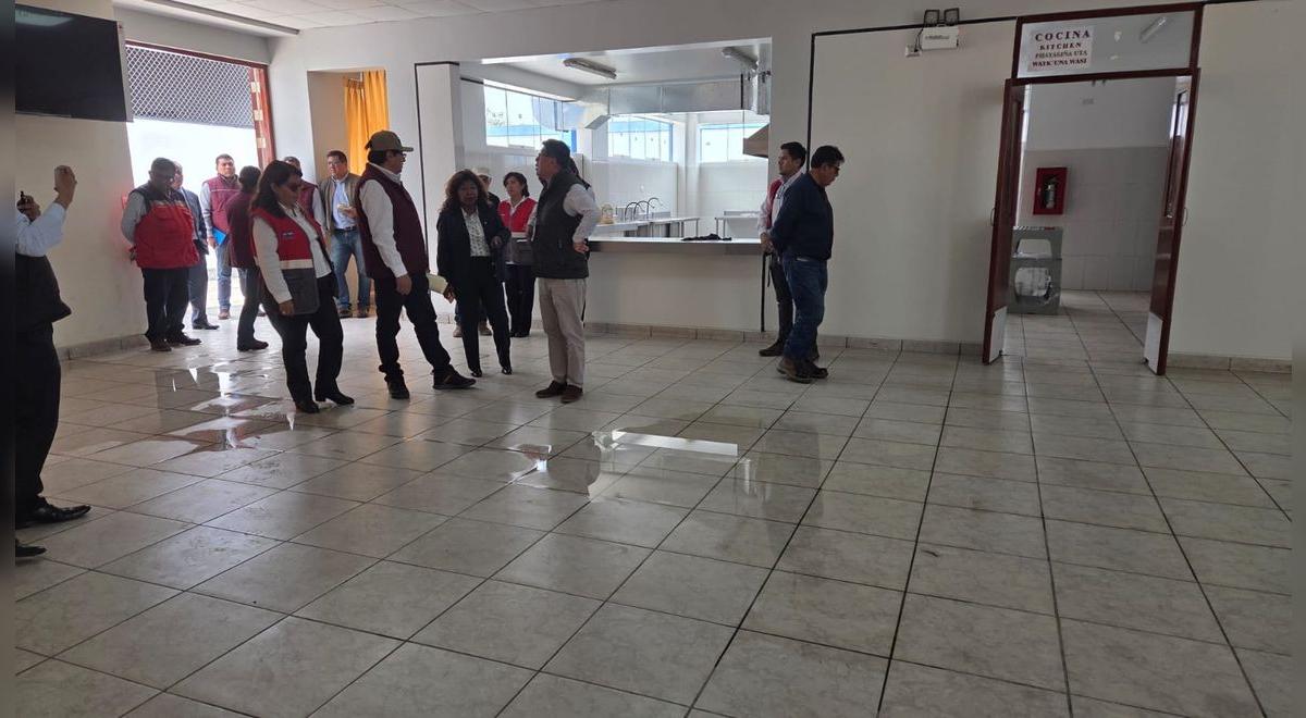 São eles que supervisionam as escolas de Arequipa, que foram devastadas pelas chuvas