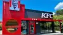 No solo en Walmart | ATACARON a empleado de KFC en EE.UU.: Dos hombres lo agredieron tras discutir por unas salsas