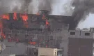 Gigantesco incendio en jirón Áncash consume un almacén y habría personas atrapadas