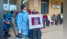 Adultos mayores reciben vacunas contra la influenza en el Cusco
