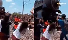 Tren The Empress golpea en vivo a mujer que quiso una selfie: murió desnucada