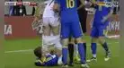 Rusia 2018: Bosnio Dzeko le baja el pantalón a rival y lo deja en boxer (VIDEO)