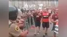 Hinchas del Flamengo agradecen cobertura policial en el estadio Monumental [VIDEO]
