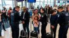 Familia colombiana es DETENIDA en al aeropuerto y hace ESTREMECEDORA REVELACIÓN sobre el ICE: "No parecía un..."