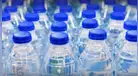 Minsa ordena el RETIRO MASIVO de dos famosas marcas de AGUA DE MESA tras detectar peligrosa bacteria