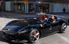 Zlatan Ibrahimovic vuela en su Ferrari