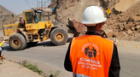 Municipalidad de Comas supervisó la retirada de rocas en la Vía Pasamayito tras desprendimientos