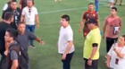 Jean Ferrari bajó a la cancha y tuvo tenso momento contra delegación de Atlético Grau
