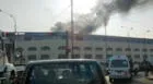 Gigantesco incendio consume edificio en la Plaza Unión en el Cercado de Lima