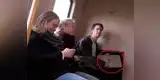 YouTube: joven veía película para adultos en un tren y pasajeros reaccionan así (VIDEO)