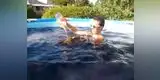 YouTube: Joven llena su piscina con Coca - Cola y ocurre algo inesperado [VIDEO]
