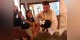  YouTube: niña lanza ofensa a sacerdote cuando le echaba agua bendita [VIDEO]