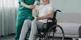 Salud: 5 ejercicios físicos para ancianos en sillas de ruedas