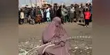 Lapidan a una mujer en Afganistán y publican video en redes sociales