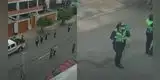 Policías sorprenden a vecinos cantando una cumbia en cuarentena [VIDEO]