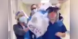Enfermeros bailan con presunto cadáver contagiado de coronavirus y generan indignación