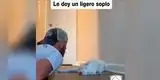 Joven muestra cómo despierta a su perro ciego y sordo sin asustarlo [VIDEO]