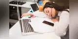 Profesora se queda dormida en clases virtuales y sus alumnos la vuelven viral [FOTOS]