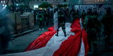 “Pisotear la bandera, es pisotear a los peruanos”: escena causó indignación tras golpe de Estado [FOTO]