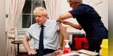 Boris Johnson podría vacunarse contra el coronavirus en vivo por televisión